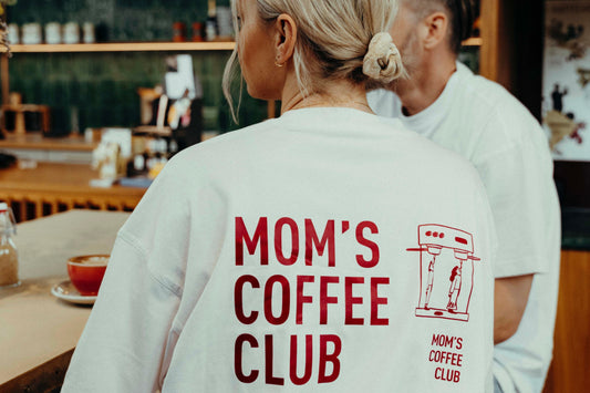 T-SHIRT MOMCLUB x Rehorik